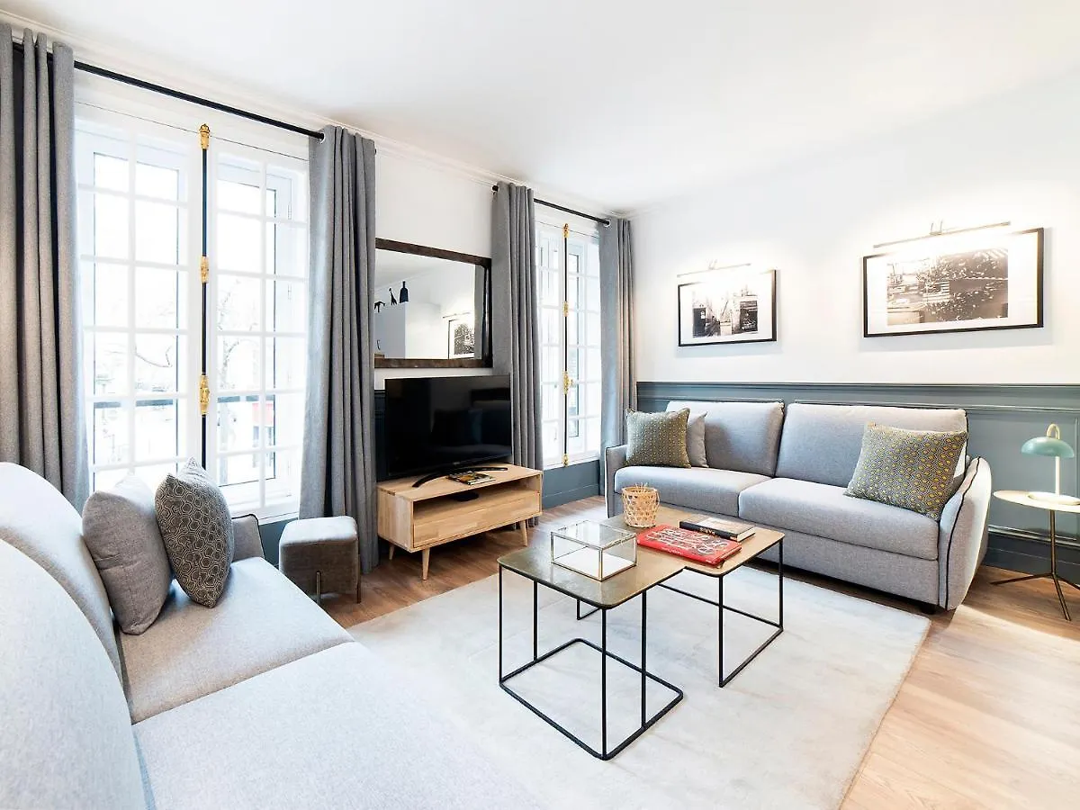Livinparis - Luxury 2 Bedrooms Centre Pompidou